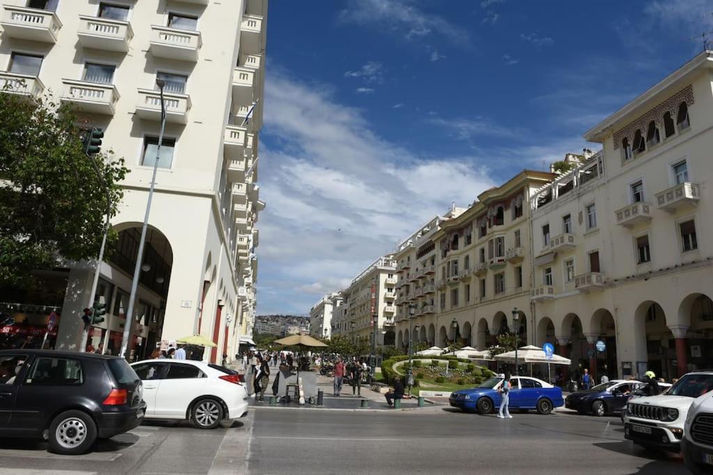 λουξ διαμερισμα στο κεντρο τησ αριστοτελουσ. * Thessaloniki